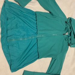 Athletic Workout Women’s Green Jacket size Medium 