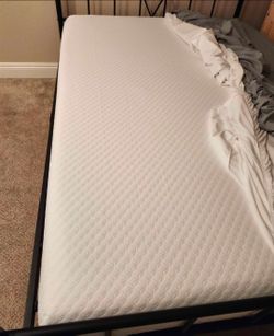 Full size foam mattress