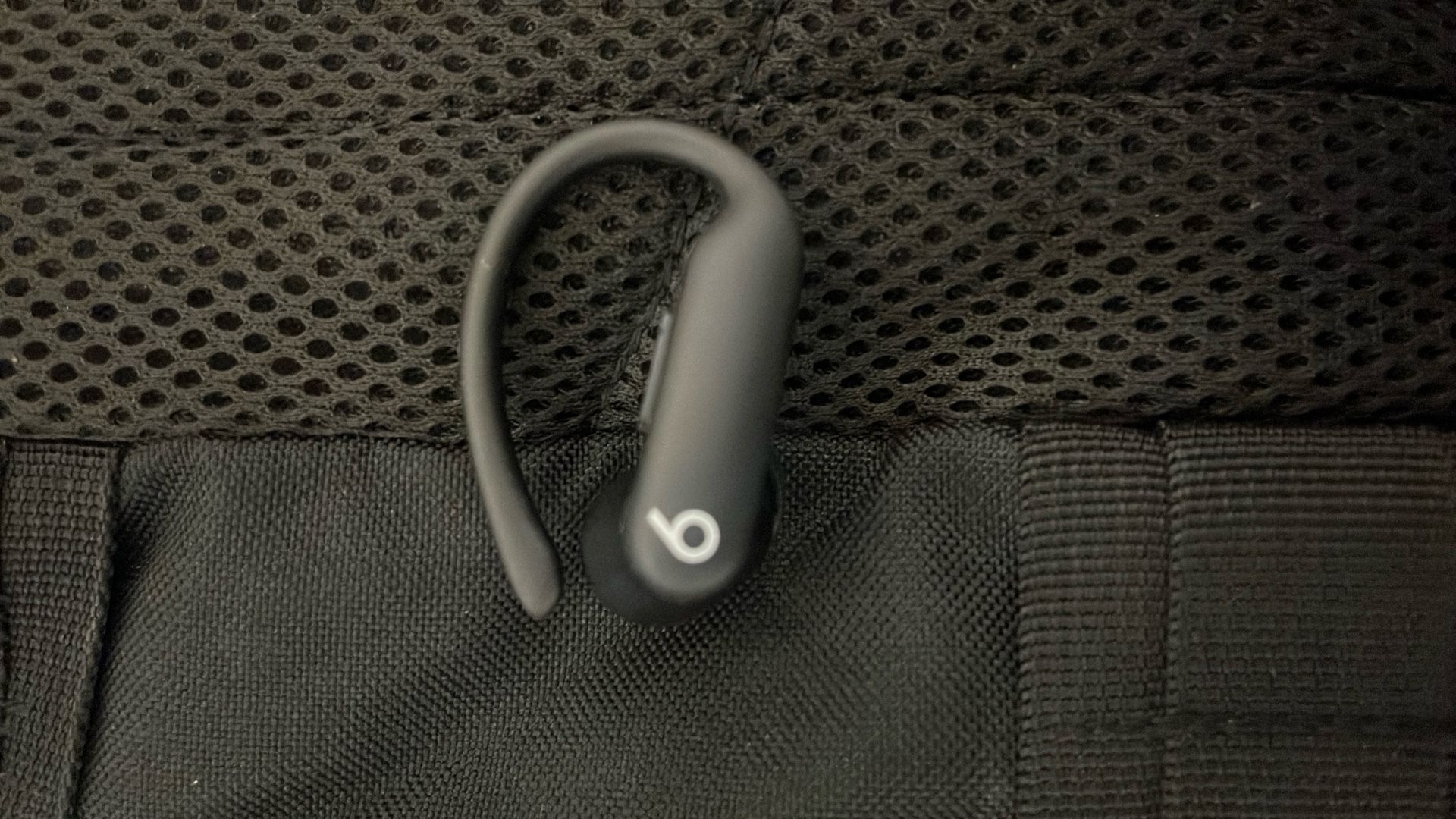 Right Earphone For Powerbeats 2