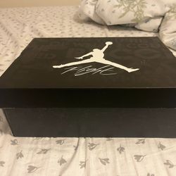 Jordan 4 Retro fear 