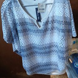 Gray & white blouse new xl. 12.00 firm