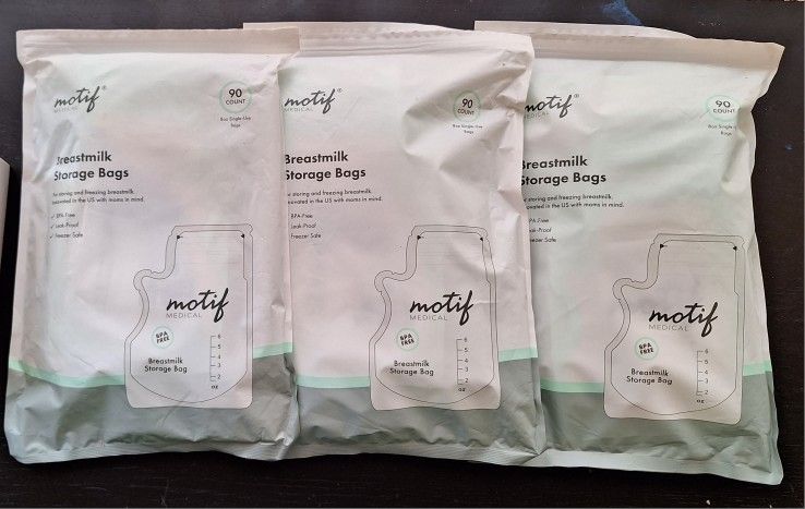 Motif Breastmilk Storage Bags