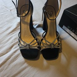 Black Windsor High heels 