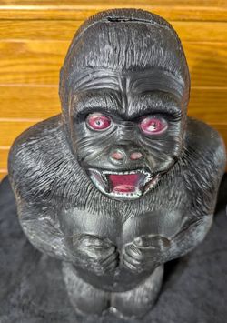 Vintage 1965 A.J. Renzi King Kong Gorilla Coin Bank – 17"