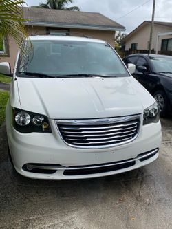 2011 Chrysler Town & Country