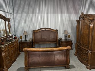 Queen size Collezion Europa marble top bedroom set 