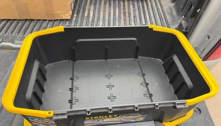 Stanley Click N Connect Tool Box