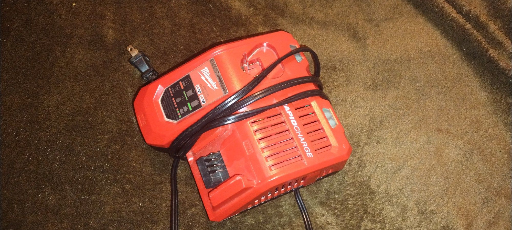 Milwaukee Battery Charger
