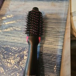 Revlon blow outbrush