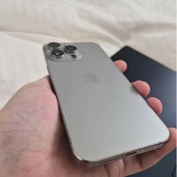 Apple iPhone 15 Pro Max 252 Gb Unlocked 