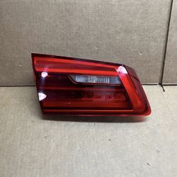 OEM 2017 2018 2019 2020 BMW 530i 540i LED TAIL LIGHT TRUNK MOUNTED LEFT NICE!!