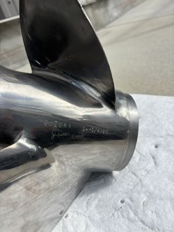 Suzuki Stainless Steel Propeller 14 3/4 x 20 – 3 Blade OEM