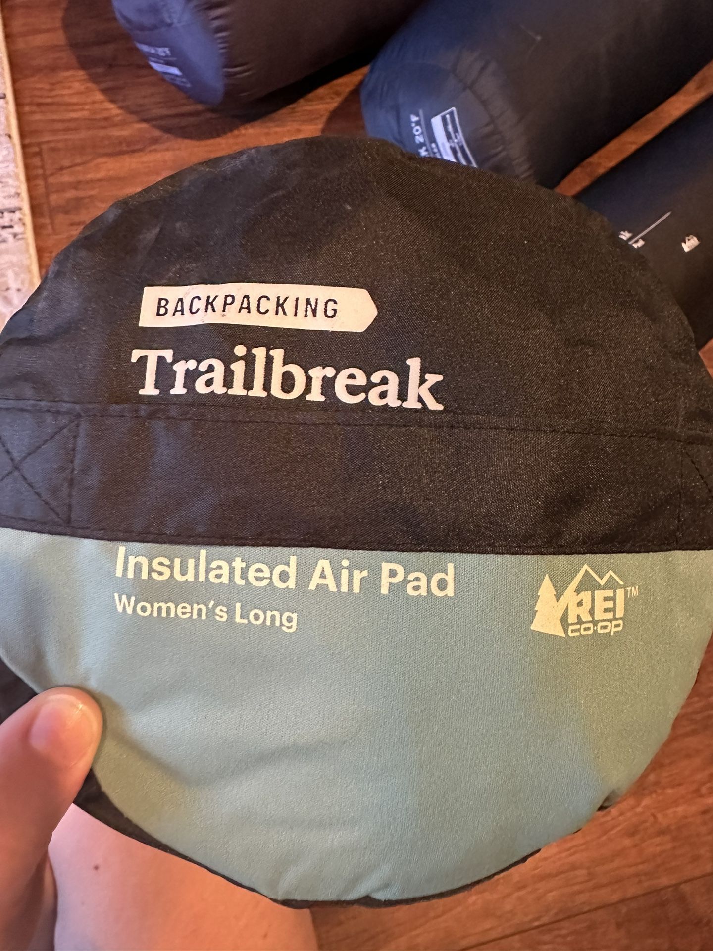 REI Trail break Insulated Air Pad Women’s Long 72x20x1.75