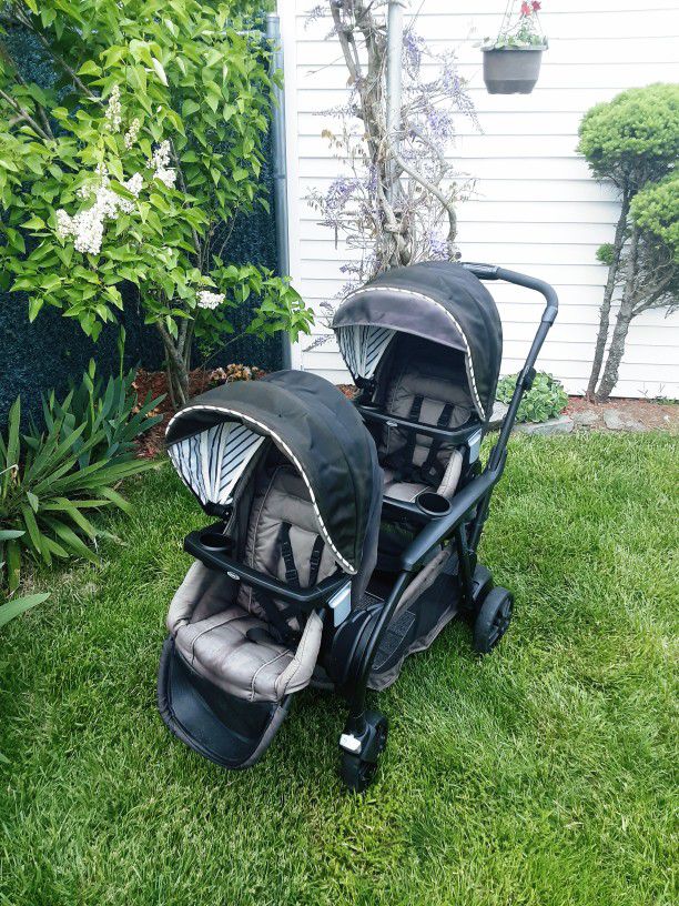 Graco Double Stroller with Many Features