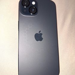 iPhone 15 128GB