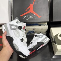 Aj4 Nike Air jordan 4 retro white cement size 7,7.5,8,8.5,9,9.5,10,10.5,11,12 