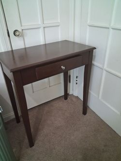 International concepts writing desk. $75.