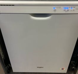 Dishwasher Whirlpool White