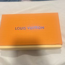 Lv Black Walllet $100 With Box