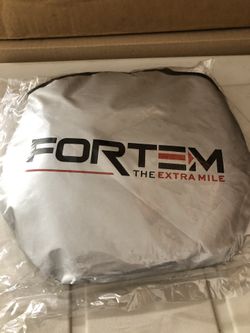 FORTEM Car Windshield Sunshade, Keeps Out UV Rays, MEDIUM SIZE BRAND NEW SEALED