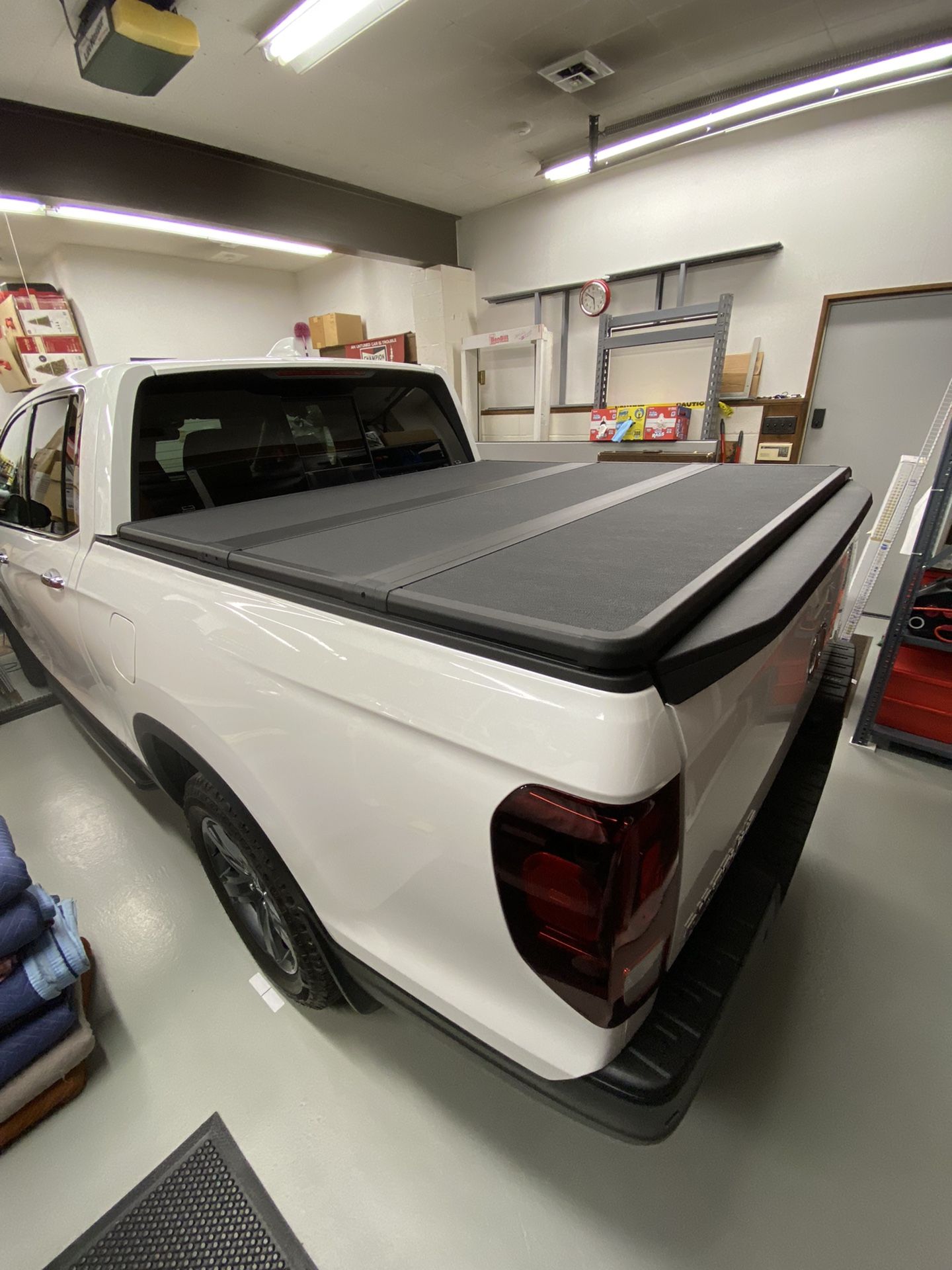 Honda Ridgeline Bed Cover Extang Solid Fold 2.0