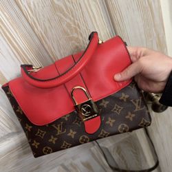 Louis Vuitton Handbag 