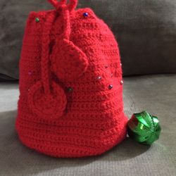 Red handmade beaded crochet pouch