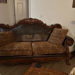 Dresden Cherry Oak Couch 