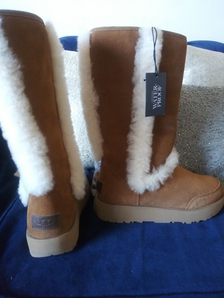 Louis Vuitton Uggs Boots Size 5”half for Sale in Glendale, CA - OfferUp