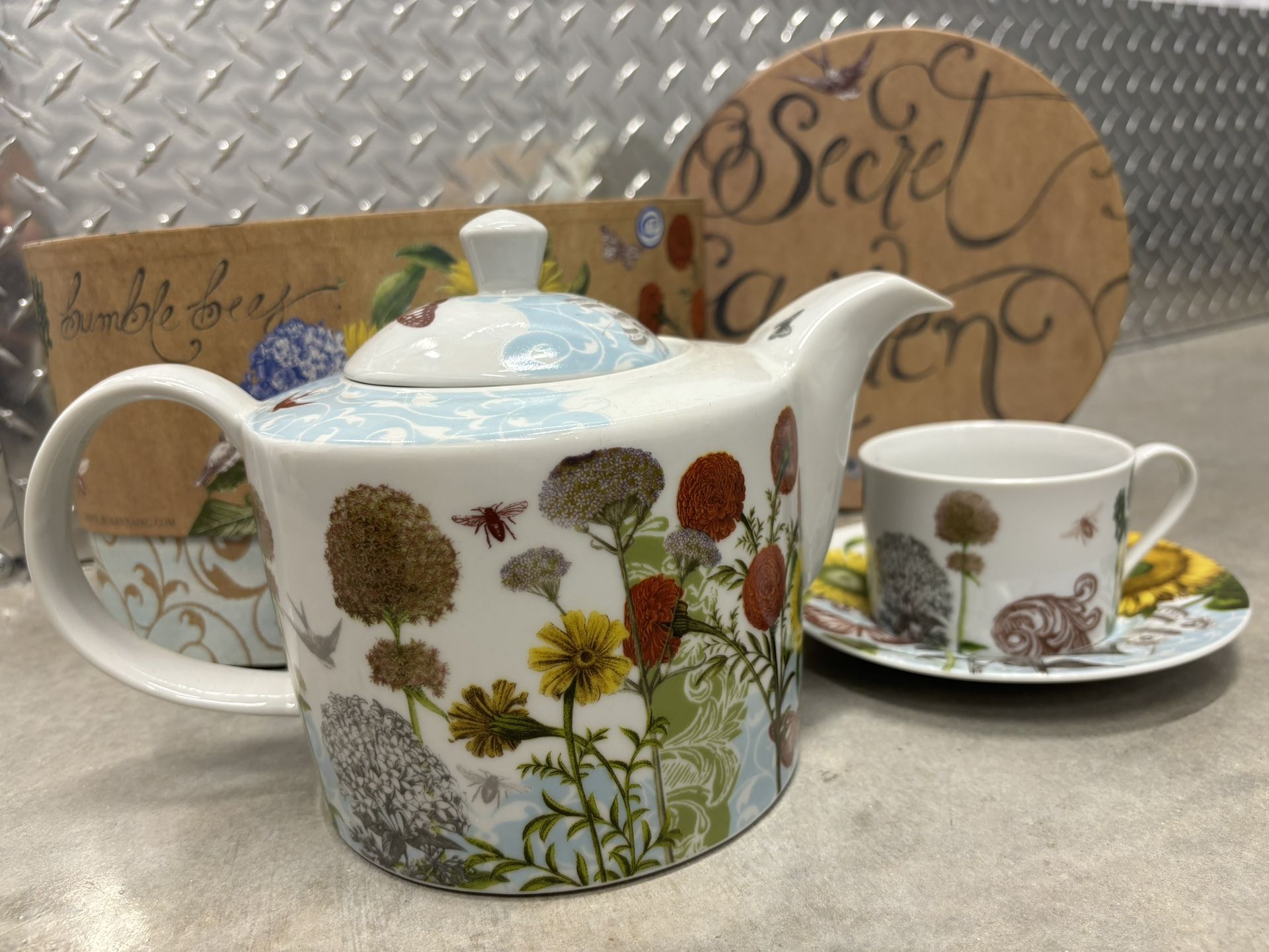 Rosanna tea pot and tea set