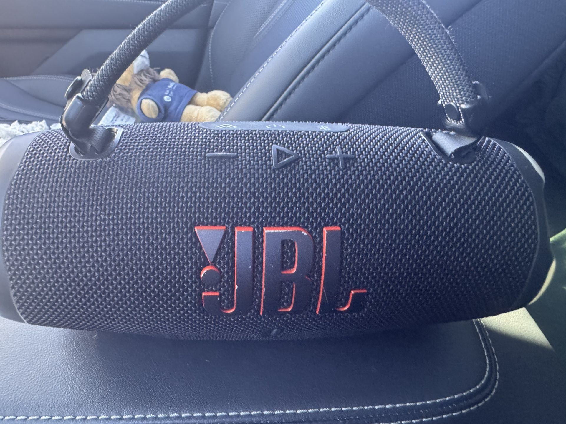 JBL SPEAKER BOX - Deluxe Charge 6 Edition