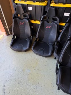 Can-am X3 seats