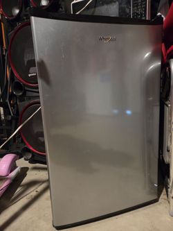 Whirlpool mini fridge 4.3 cu feet $100 obo