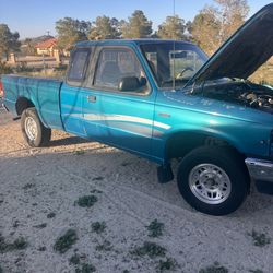 2004 Mazda B-Series Pickup