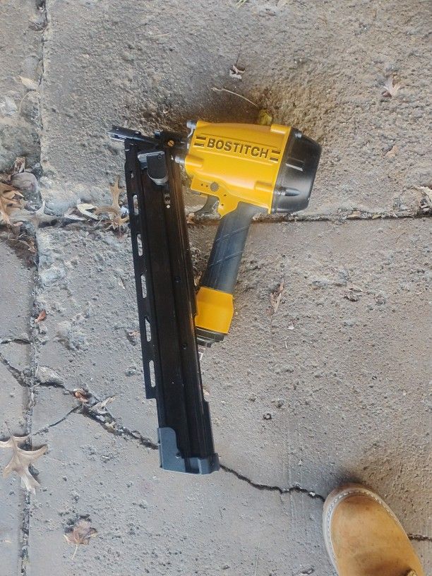 Bostitch Gun New 