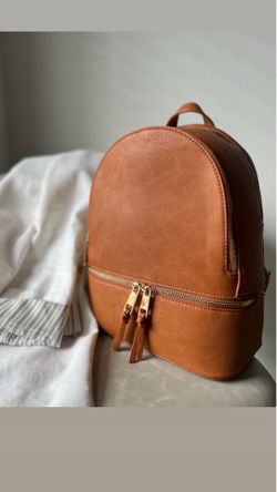 Classic tan, timeless style 🤎