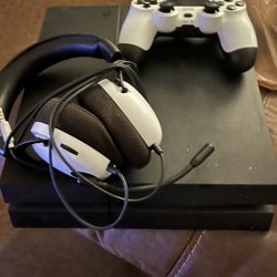 PS4