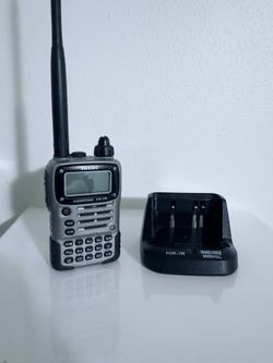 YAESU VERTEX STANDARD VX7R HT HAM RADIO