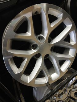New set of tires 20x9 silver rims 6 lug 6x139 6x5.5 On new tires 275 55 20