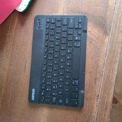 Bluetooth Keyboard 