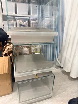 Lockable Glass Watch Display Cases with Keys