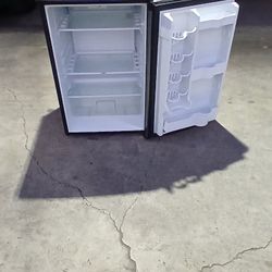 Danby Mini Fridge 