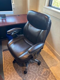 7 Office Chairs
