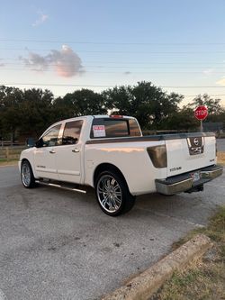 Nissan 2006 $5,600