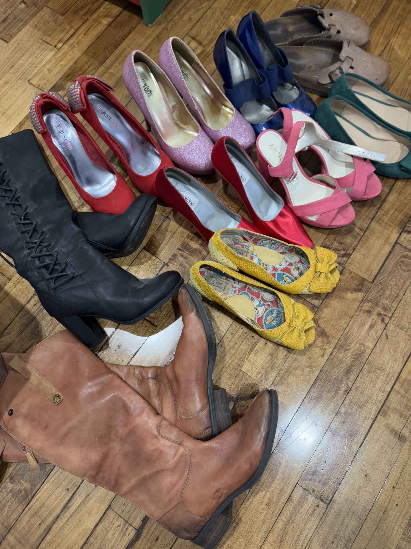 7.5 Ladies shoes Used