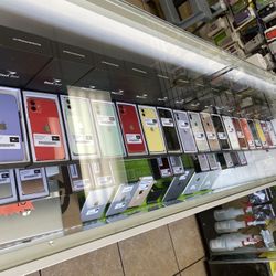 iPhone 8 ( Unlocked ) 64GB Any country 