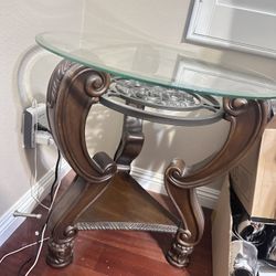 Ashley Furniture 3 tables Living Room Glass table set