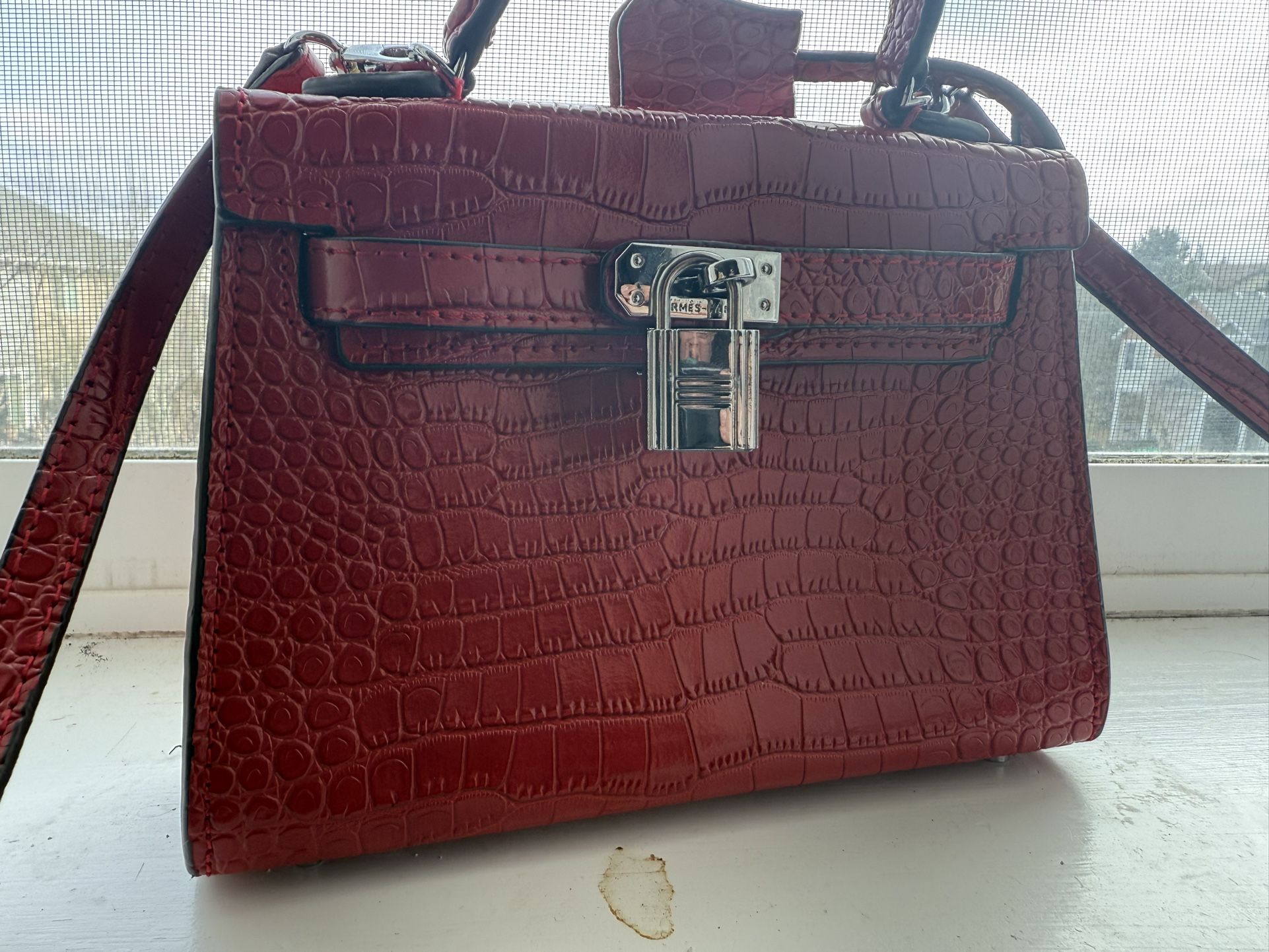 HERMES Rouge H red CROCODILE KELLY 25 Clutch Bag