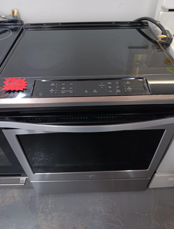 Whirlpool Slide‑In Electric Range – Stainless, Glass Top, Self Clean