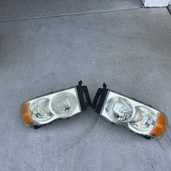 2002-2005 used Dodge Ram 1500 headlights